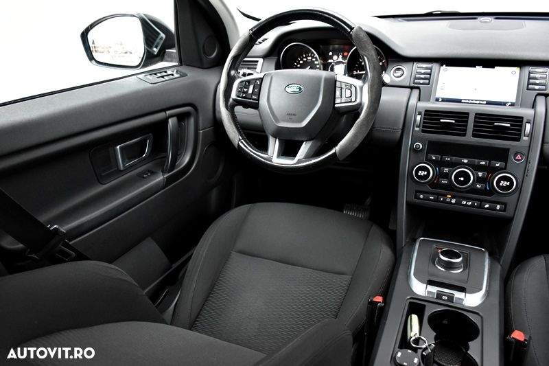 Land Rover Discovery Sport 2.0 D150 MHEV - 14