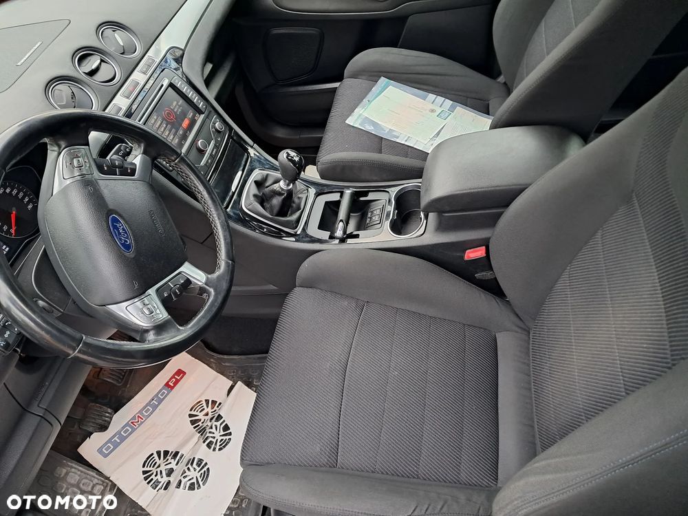 Ford S-Max 2.0 TDCi DPF Champions Edition - 20