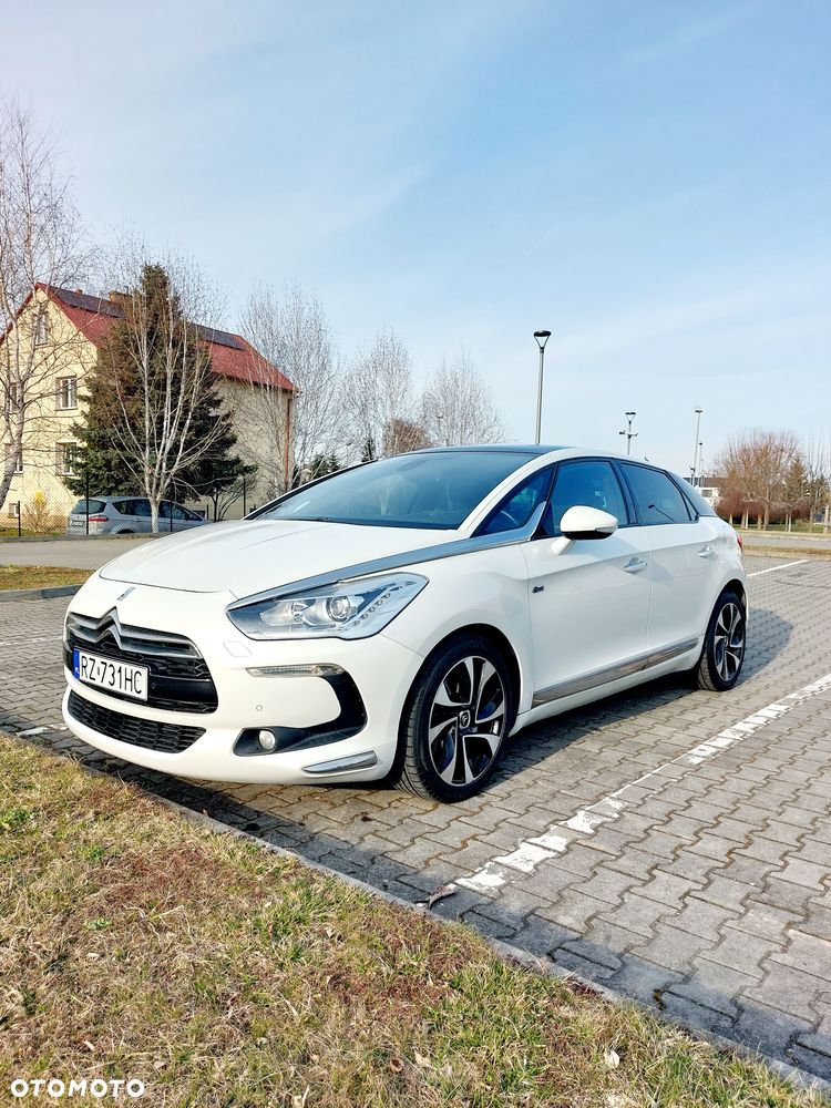 Citroën DS5 2.0 HDi Hybrid4 SoChic MCP - 3