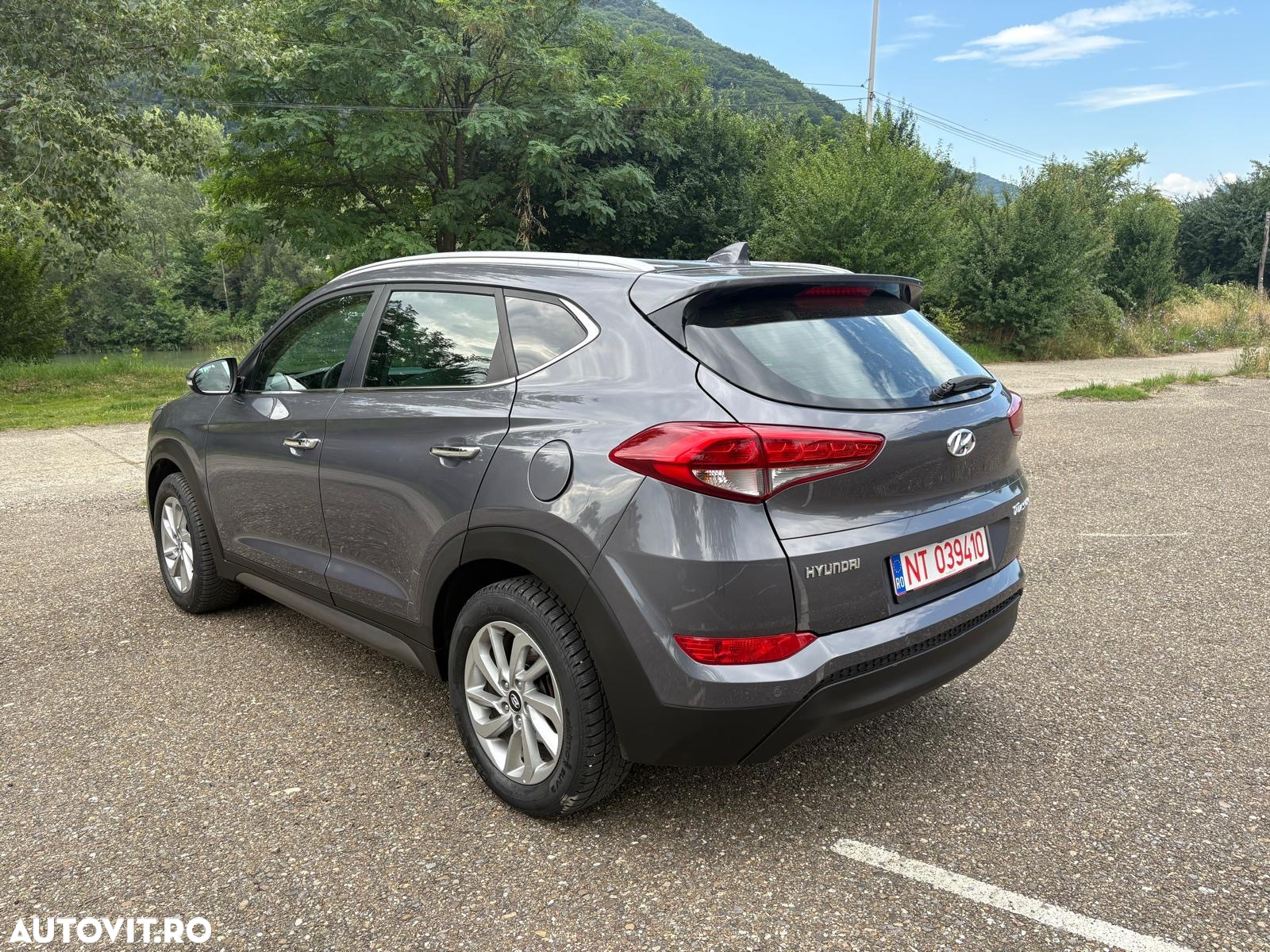 Hyundai Tucson blue 1.7 CRDi 2WD Style - 6