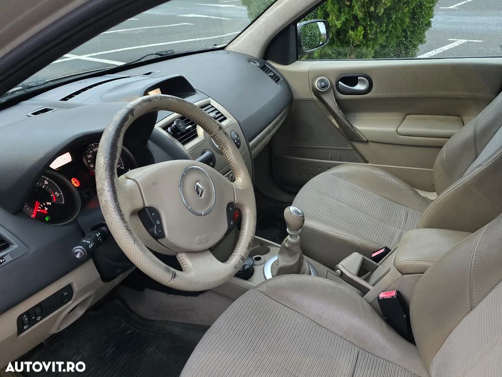Renault Megane 1.5 dCi Privilege - 11
