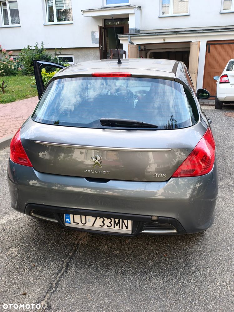 Peugeot 308 - 4
