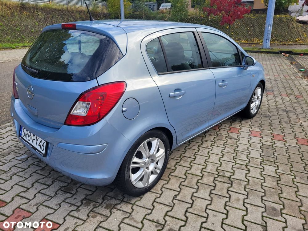 Opel Corsa 1.2 16V Cosmo EasyTronic - 4