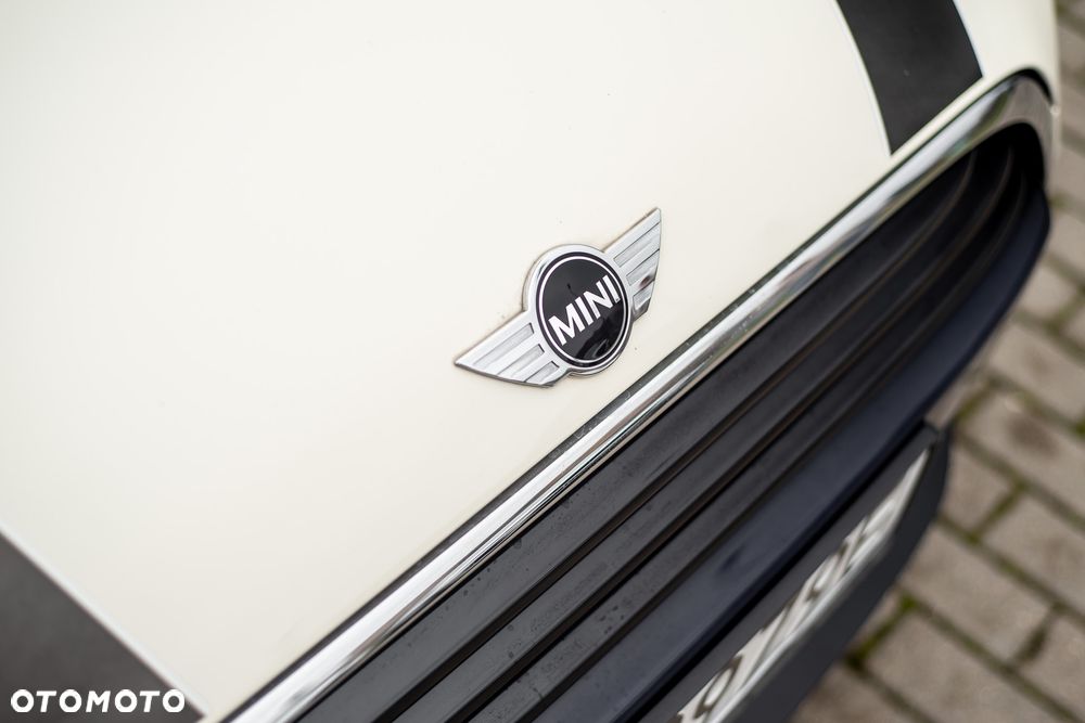 MINI Cooper Standard - 5