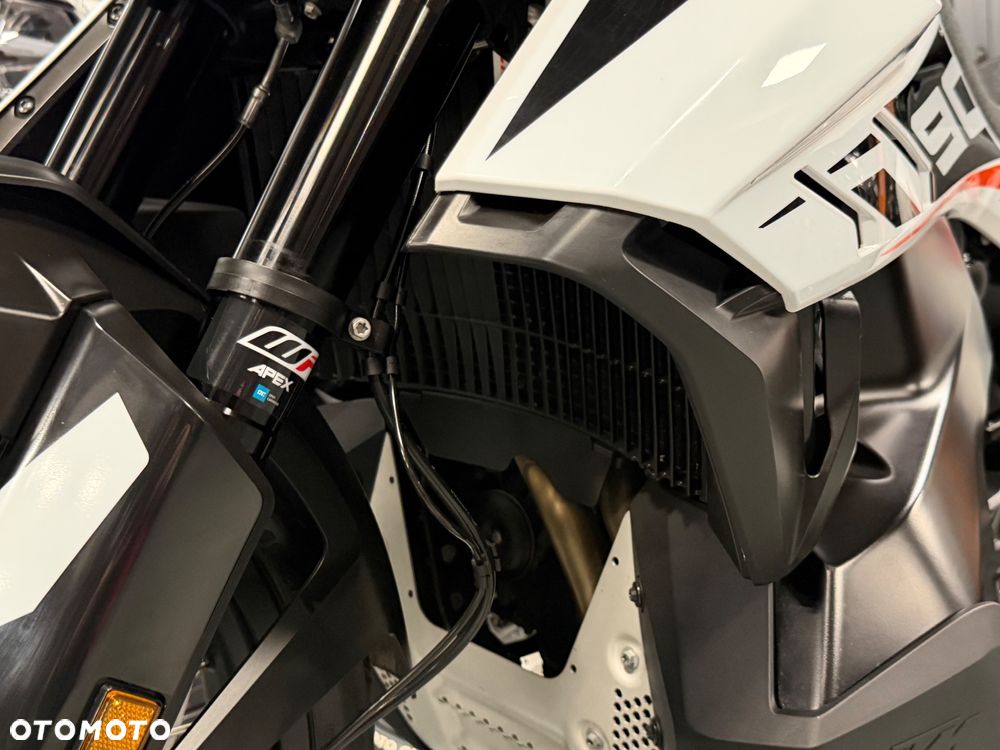 KTM Adventure - 38