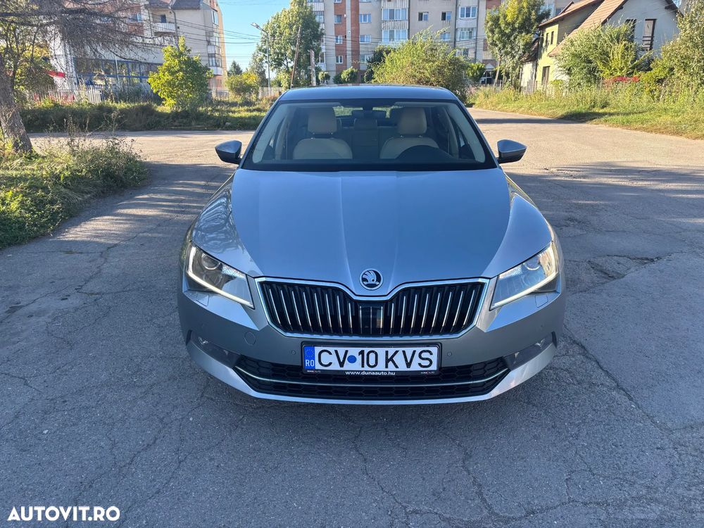 Skoda Superb 2.0 TDI DSG Style - 4
