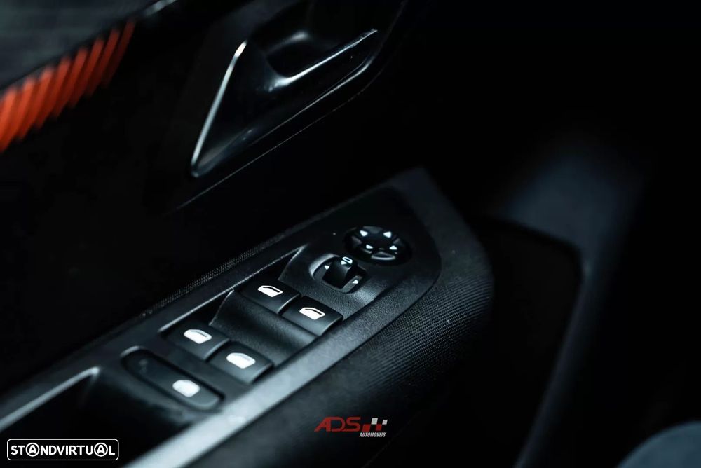 Peugeot 208 1.2 PureTech Allure - 19