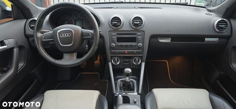 Audi A3 Sportback 2.0 TDI DPF quattro S line Sportpaket plus - 5