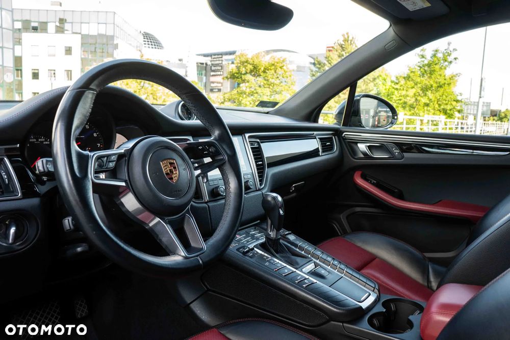 Porsche Macan - 12
