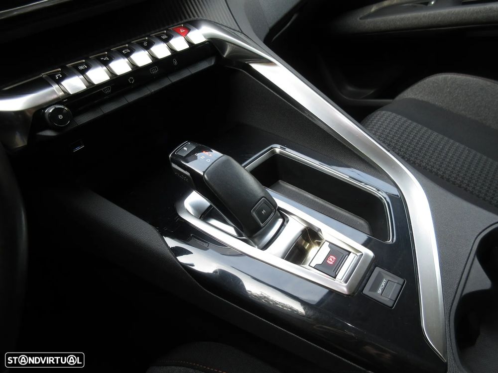 Peugeot 3008 BlueHDi 120 EAT6 Stop & Start Allure - 19