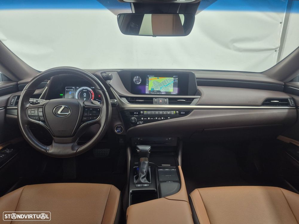 Lexus ES 300h Special Edition - 8