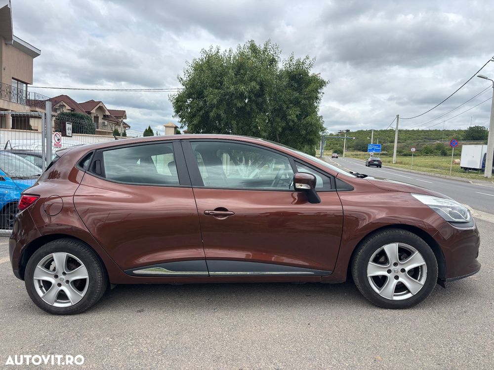 Renault Clio - 6