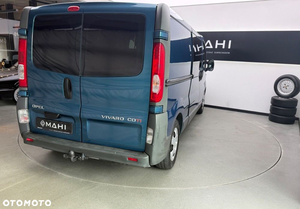 Opel Vivaro - 11