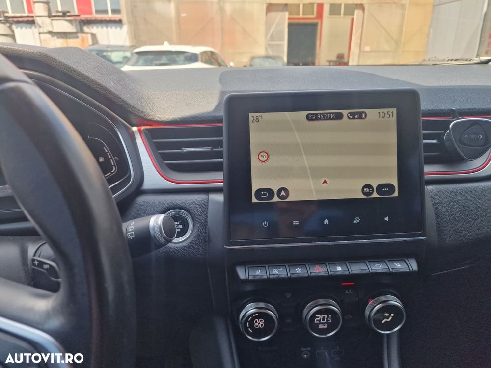 Renault Captur - 19