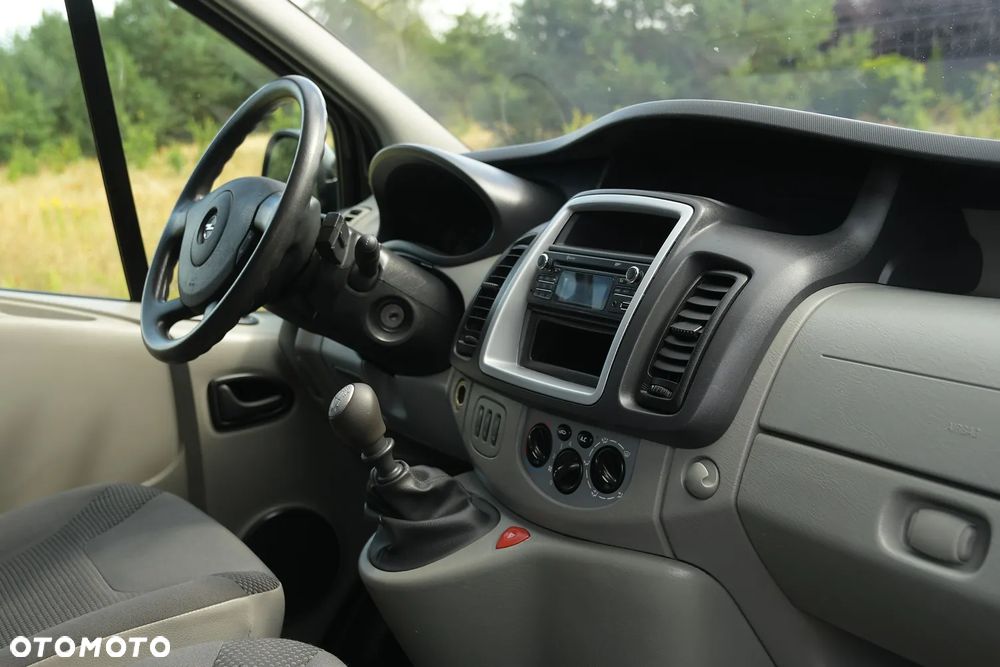 Opel Vivaro - 25