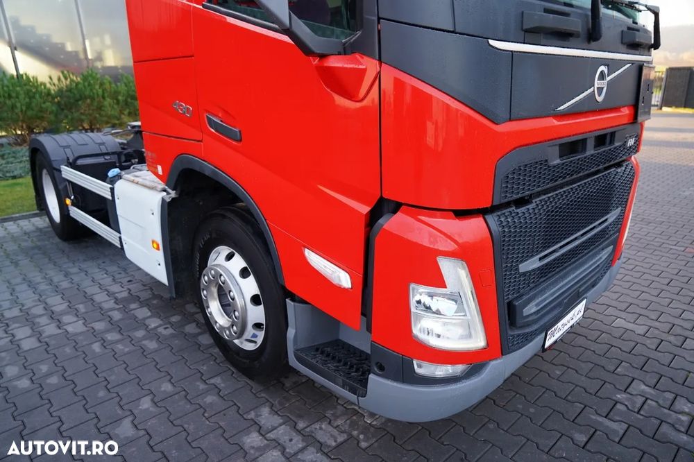 Volvo FM 430 / FULL ADR / GREUTATE: 6.500 KG / CABINĂ JOSĂ / 2022 / DUPĂ CONTRACT DE SERVICE GOLD / - 10
