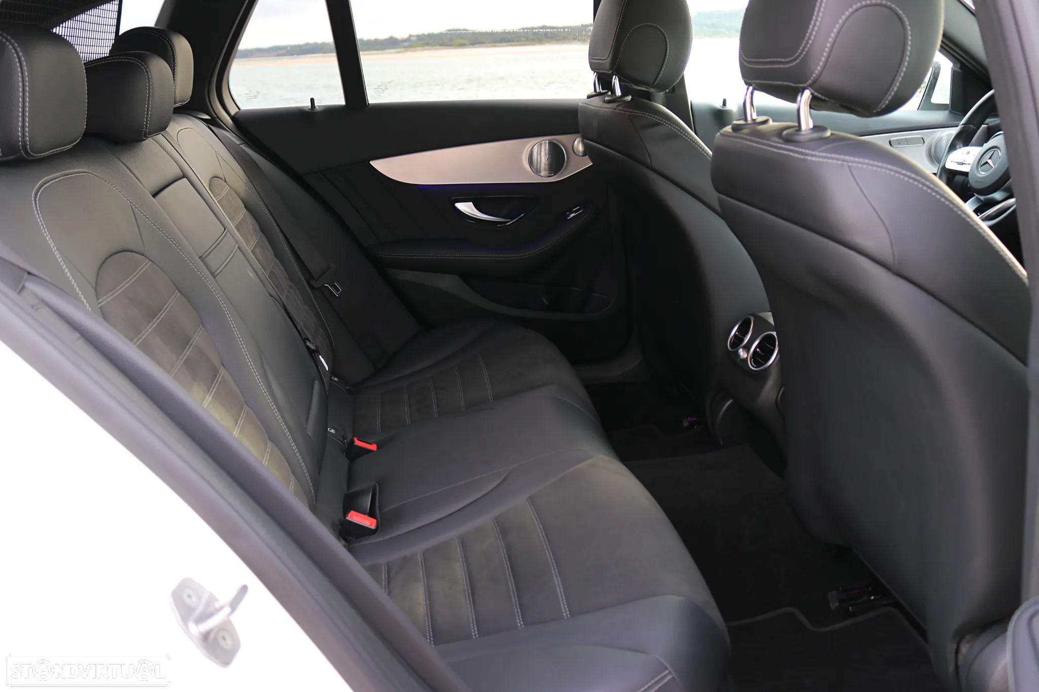 Mercedes-Benz C 300 de AMG Line - 40