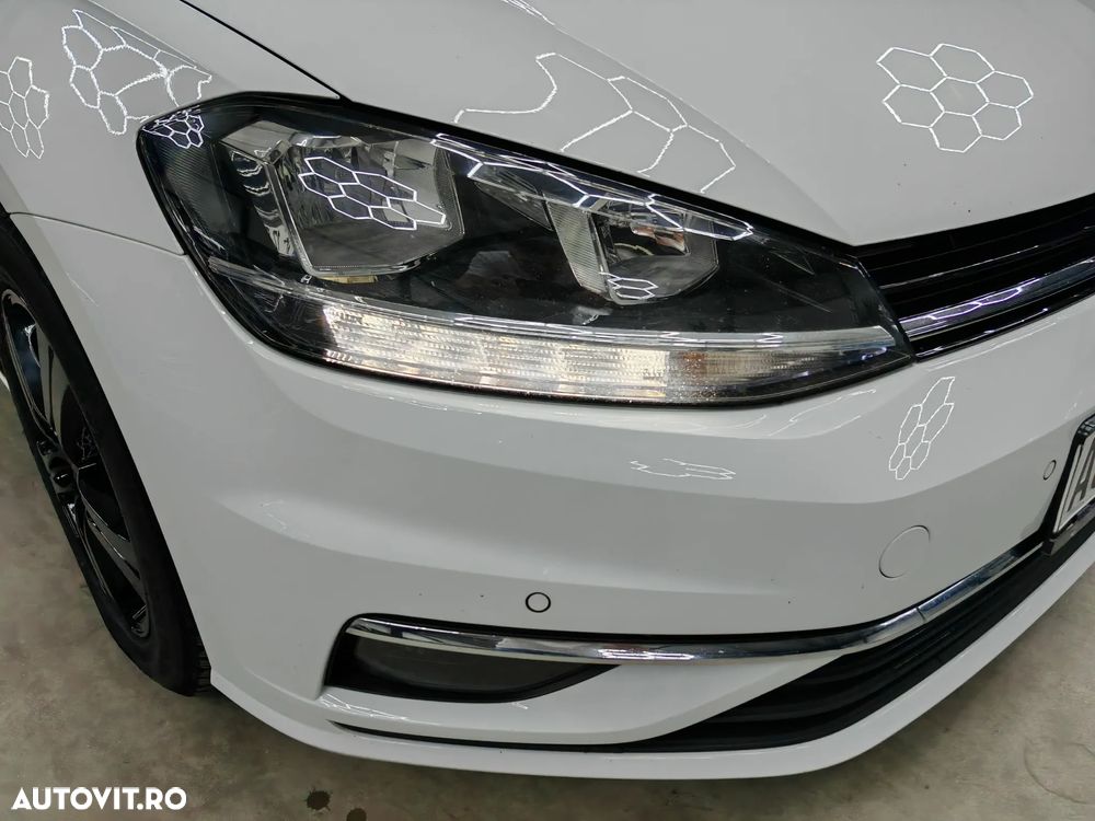 Volkswagen Golf 2.0 TDI (BlueMotion Technology) DSG Comfortline - 35