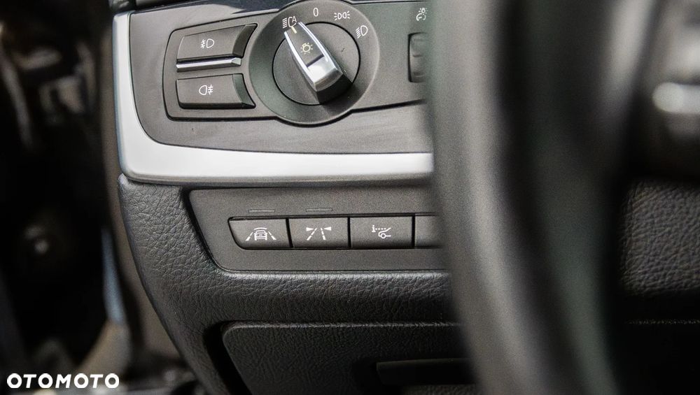 BMW Seria 5 525d - 19