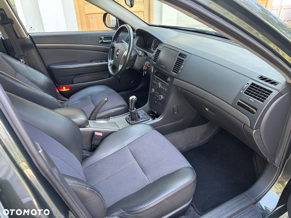Chevrolet Epica 2.0 LS - 33