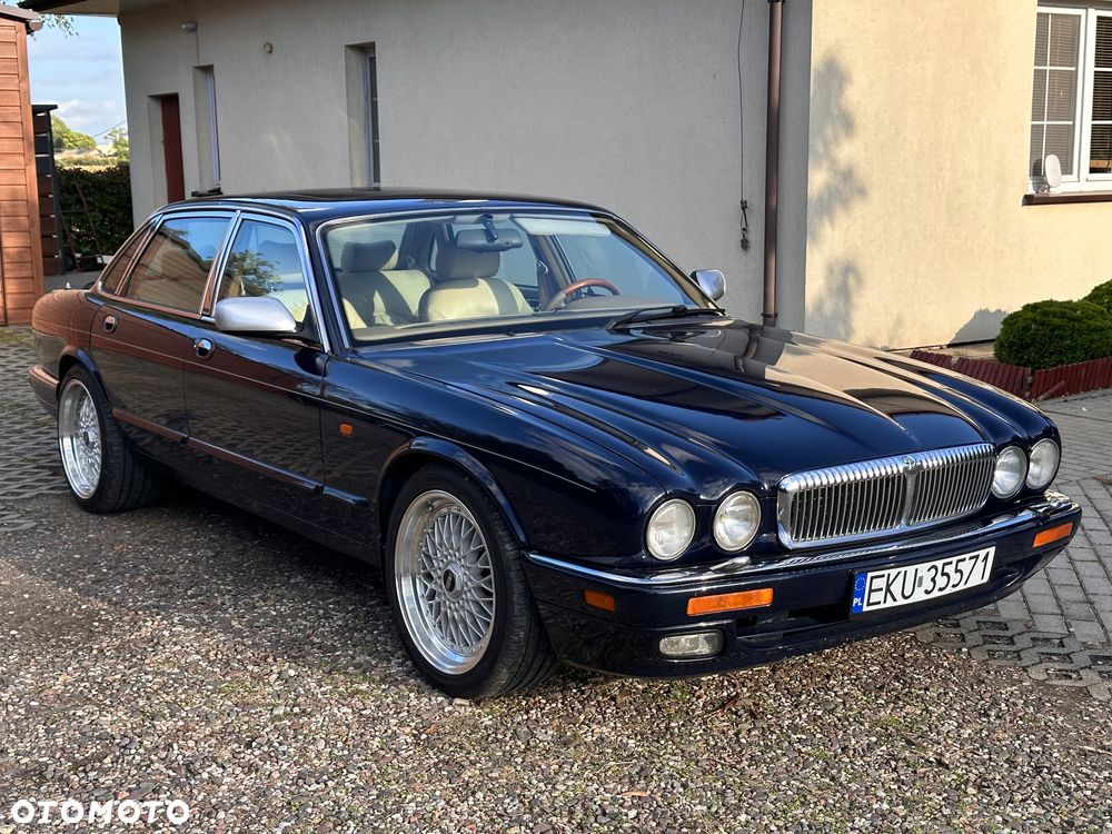 Jaguar XJ - 3