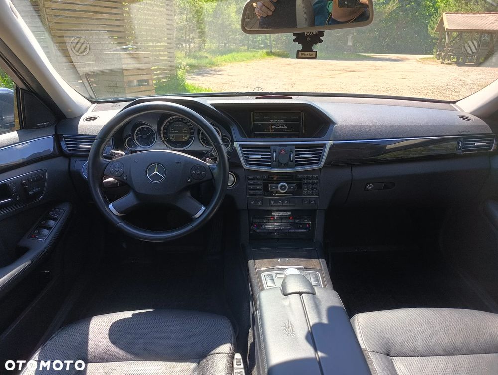 Mercedes-Benz Klasa E 350 CDI BlueEff Avantgarde - 17