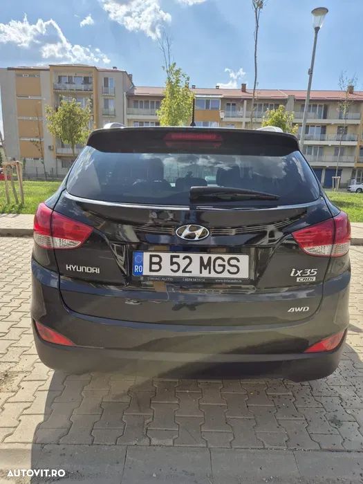Hyundai Tucson - 2