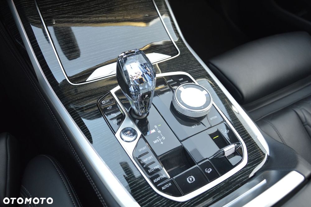 BMW X7 M50d sport - 13