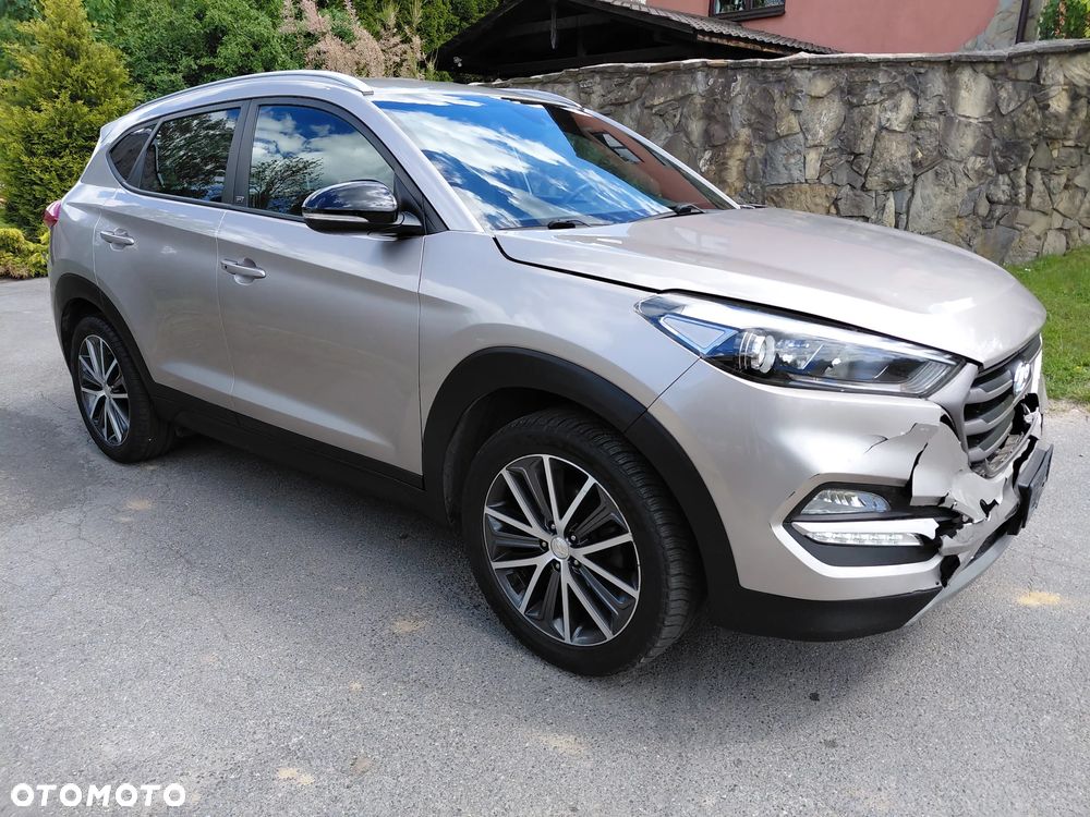 Hyundai Tucson 1.7 CRDI BlueDrive GO 2WD - 20