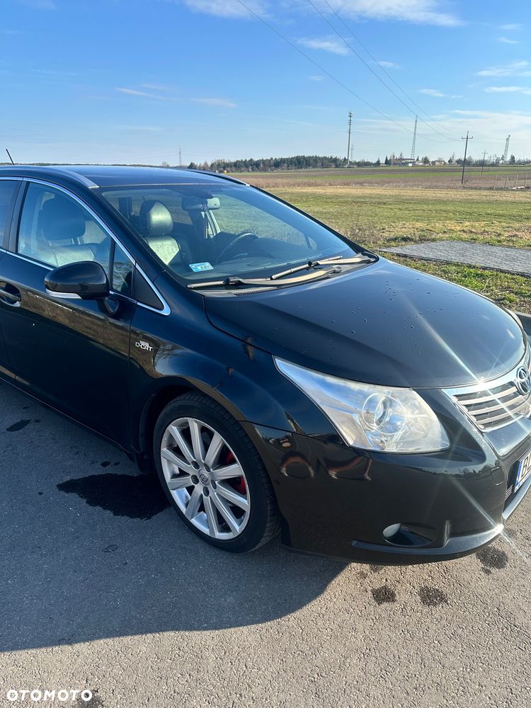 Toyota Avensis - 1