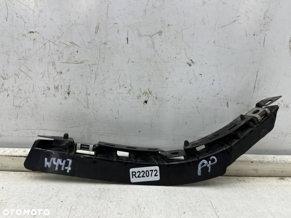 Ślizg Mercedes Vito w447 2014r.- PRAWE przednie mocowanie zderzaka wspornik uchwyt prawy przód