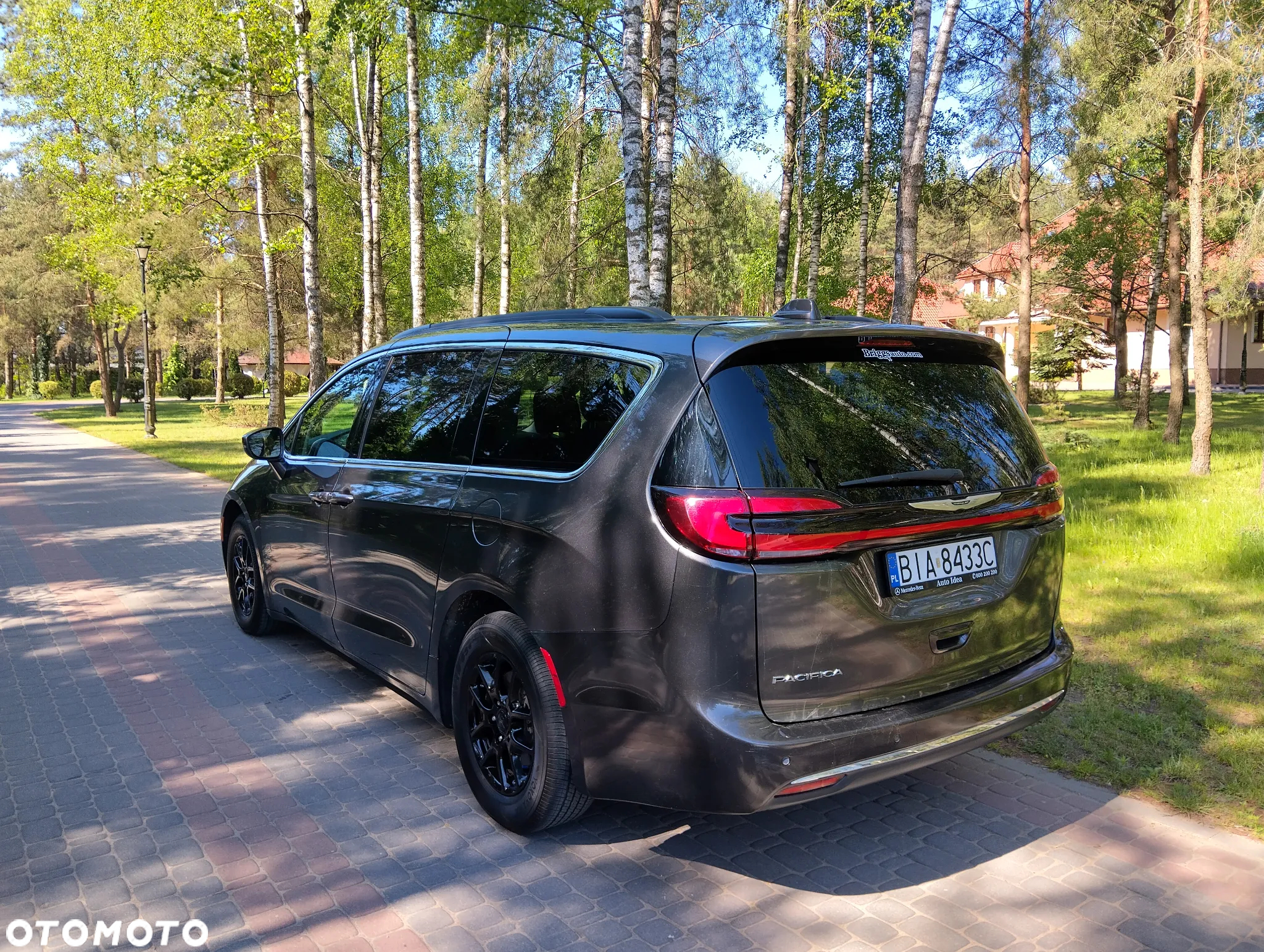 Chrysler Pacifica - 6