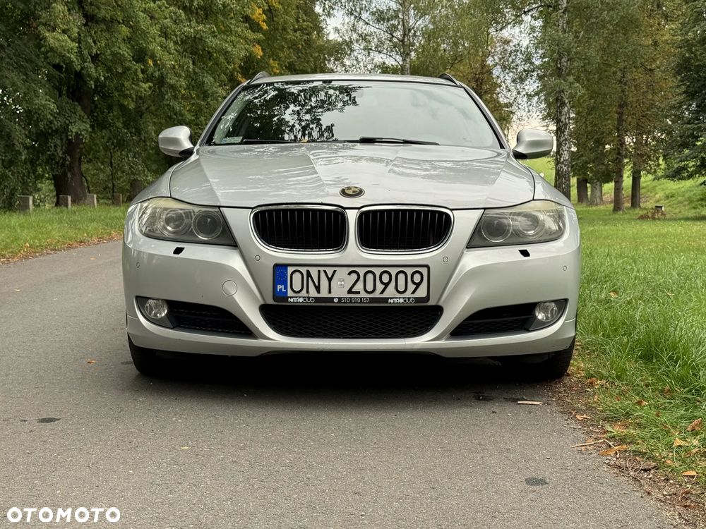 BMW Seria 3 318d - 12