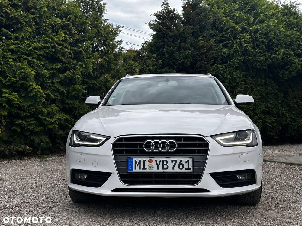 Audi A4 Avant 2.0 TDI DPF clean diesel Ambiente - 25