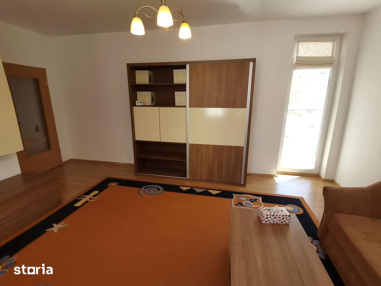 INCHIRIEZ apartament 2 camere, renovat ,zona Turnisor — fotografia 3