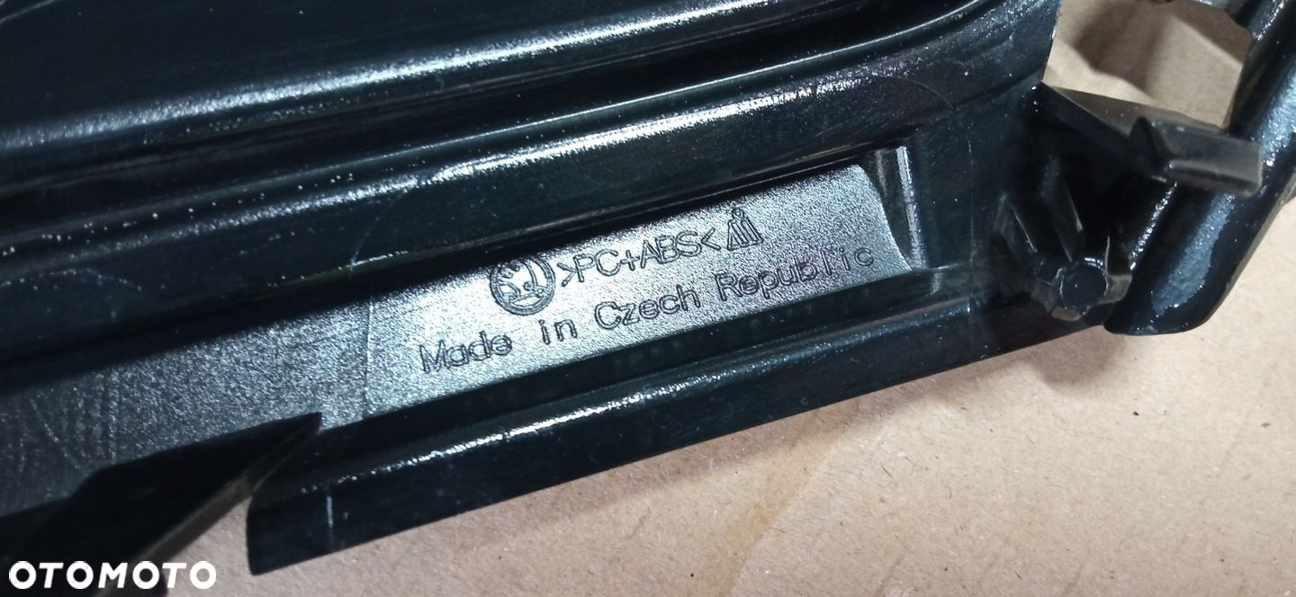 SKODA OCTAVIA III LIFT 16- ATRAPA GRILL KRATKA ZDERZAKA PRZÓD 5E0853653C - 14