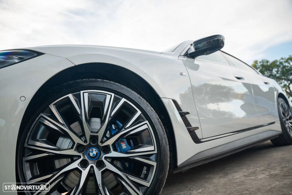 BMW i4 eDrive40 Pack Desportivo M - 2