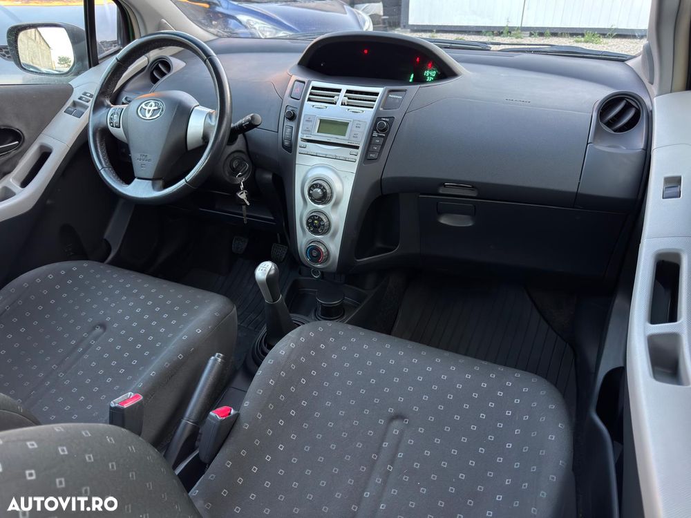 Toyota Yaris 1.0 Luna - 5