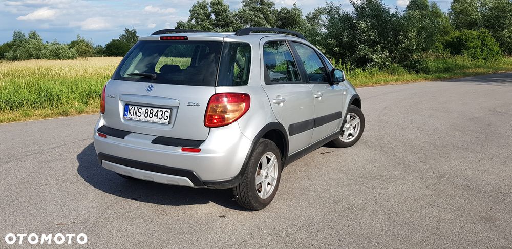 Suzuki SX4 1.5 Comfort - 9