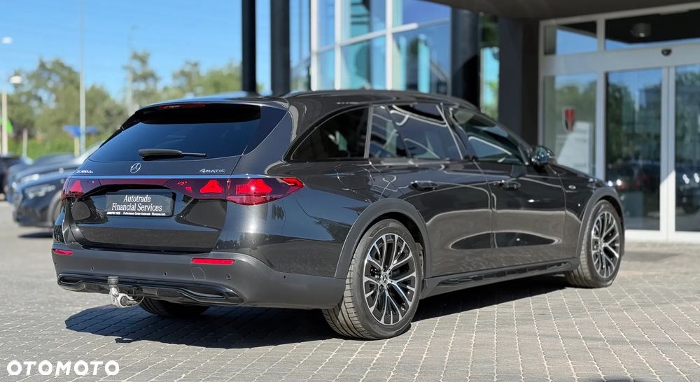 Mercedes-Benz Klasa E 300de 4Matic All-Terrain 9G-TRONIC - 8
