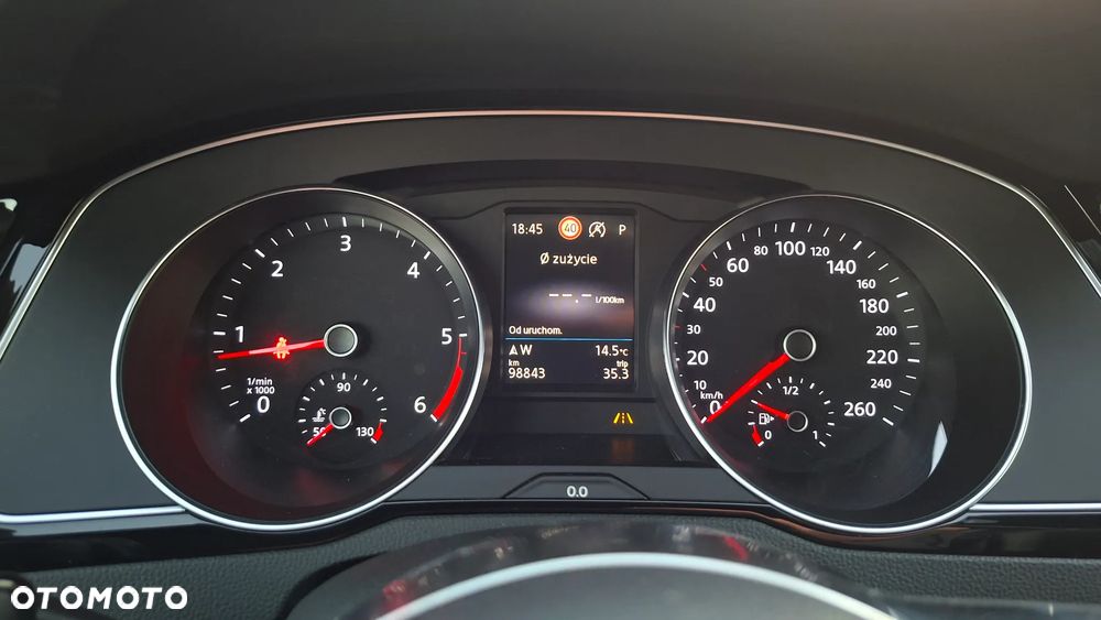 Volkswagen Passat - 22