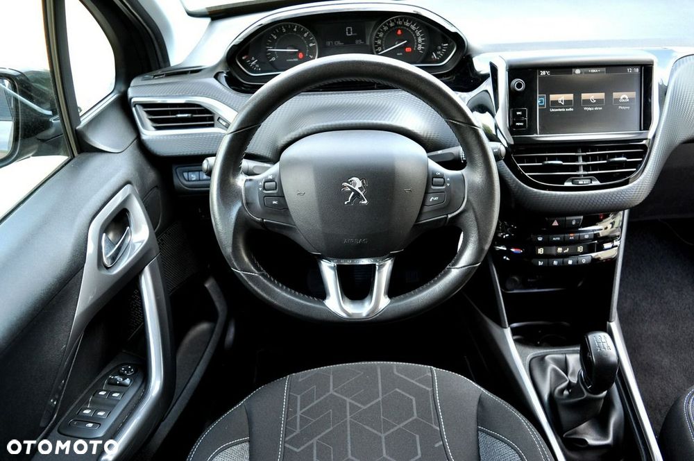 Peugeot 2008 1.2 Pure Tech GPF Crossway S&S - 15