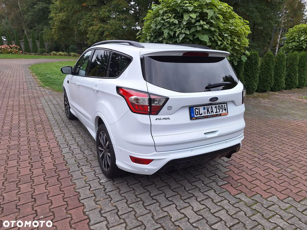 Ford Kuga 1.5 EcoBoost 2x4 ST-Line - 5