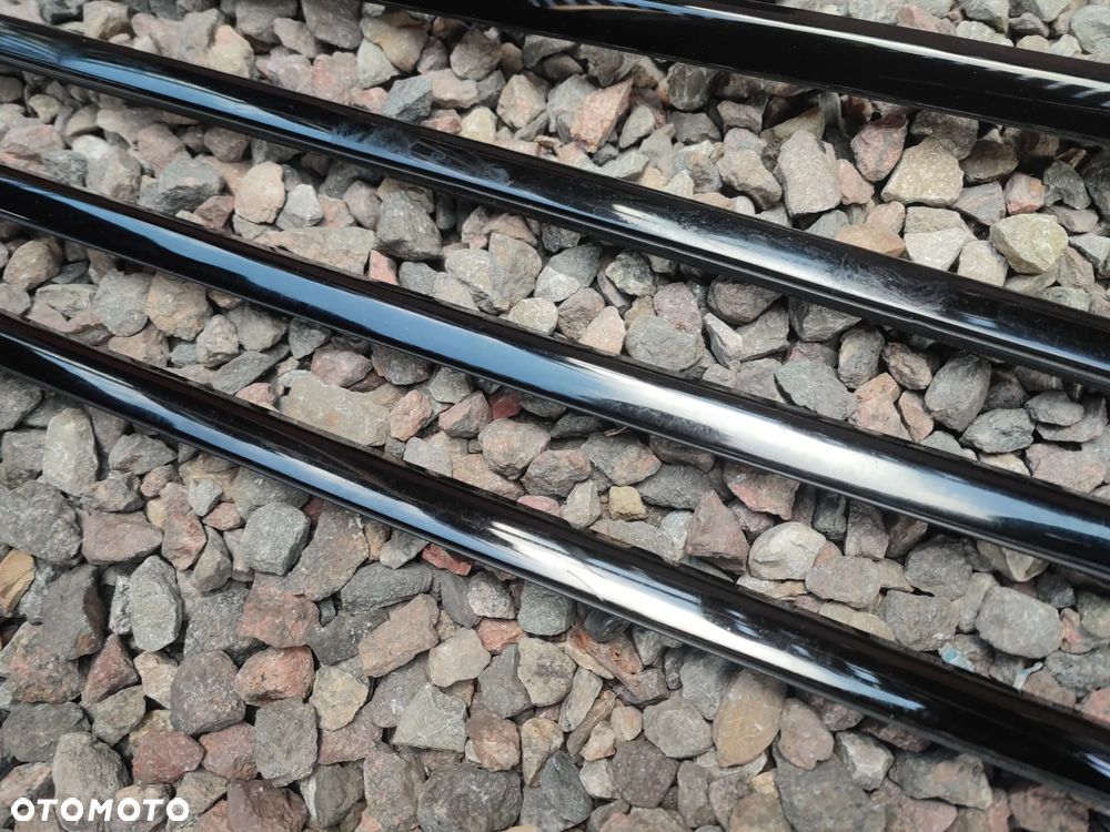 BMW E46 SEDAN ORYGINALNY KOMPLETNY KOMPLET LISTEW OZDOBNYCH SCHADOW-LINE / CZARNY WYSOKI POŁYSK / GLANZSCHWARZ M-PAKIET W DOBRYM STANIE O NR. 51 13 2 695 281 / 51 13 2 695 282 / 51 34 2 695 290 / 51 34 2 695 289 / 51 33 2 695 284 OEM W DOBRYM STANIE - 28