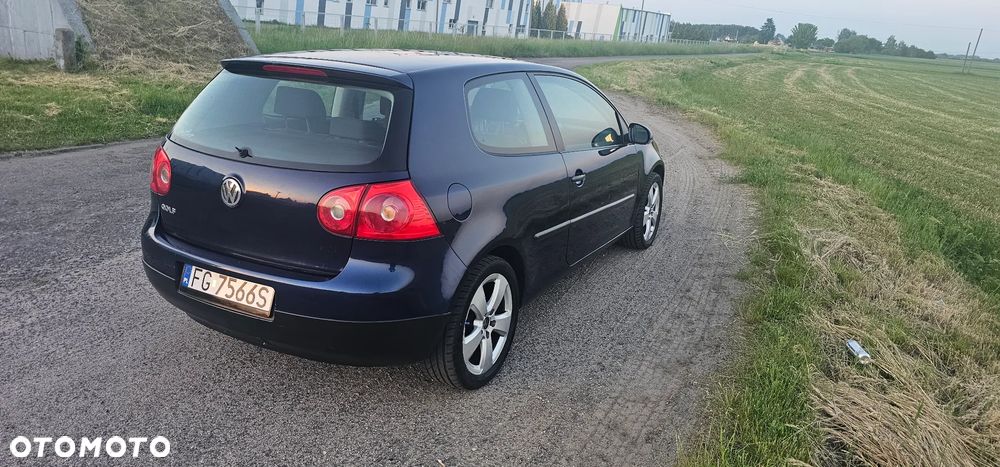 Volkswagen Golf 1.4 FSI Sportline - 5