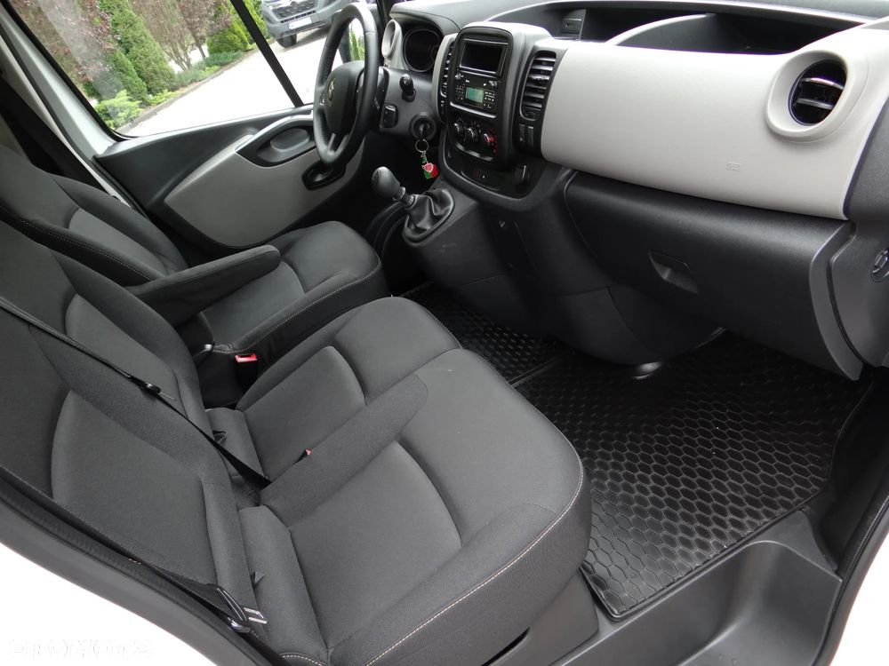 Renault Trafic ENERGY Combi Expression - 31