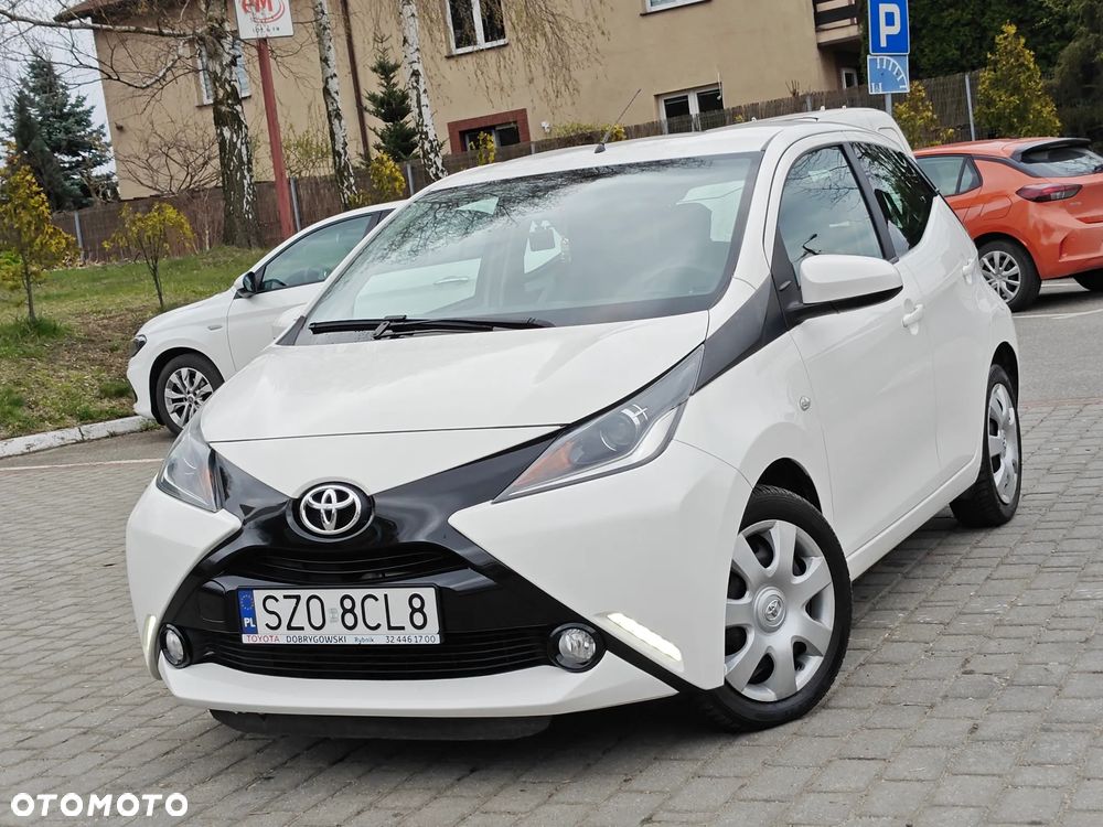 Toyota Aygo x-play touch - 17