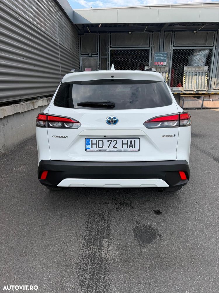 TOYOTA Corolla Cross 2023 — imagine 8
