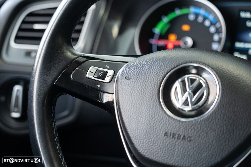 VW e-Golf Standard - 25