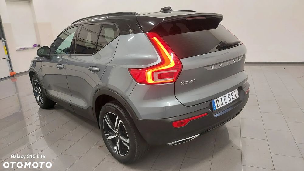 Volvo XC 40 D3 R-Design - 4